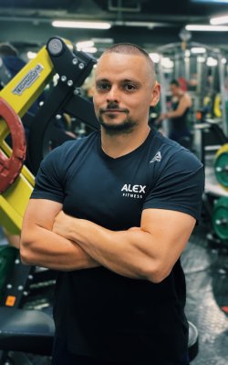 Координатор тренажерного зала Рогозников Александр