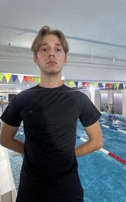 Инструктор водных программ Набатчиков  Сергей