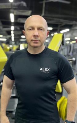 Инструктор тренажерного зала Бабий Олег