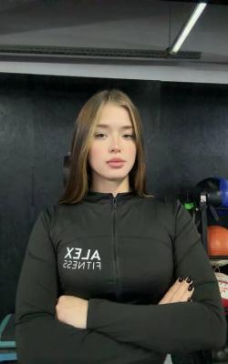 Инструктор тренажерного зала Третьякова Дарья